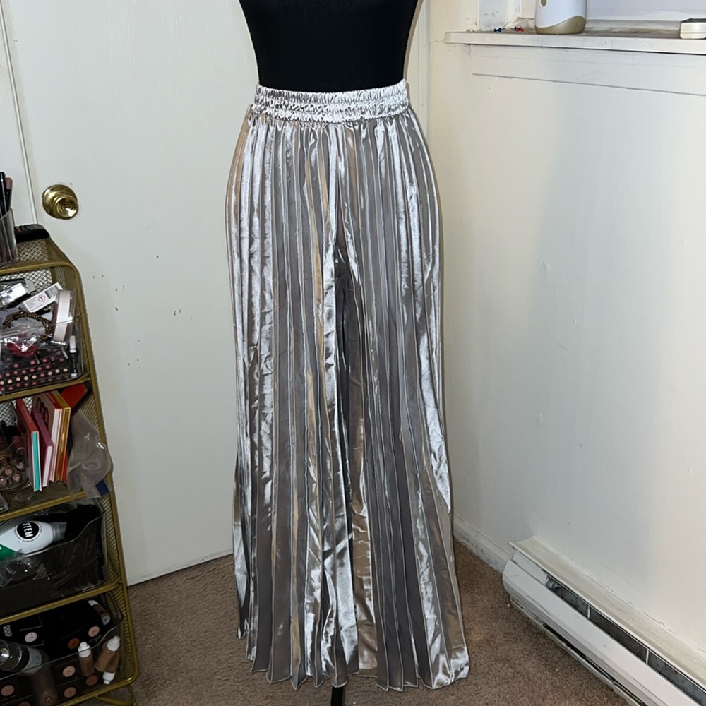 Silver Wide leg Palazzo Pleated Pants